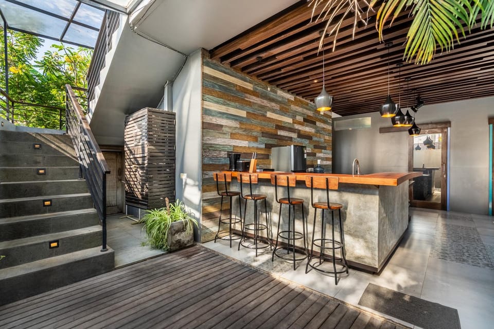 Balcony/Terrace, Kitchen or kitchenette, Seating area, Dining area