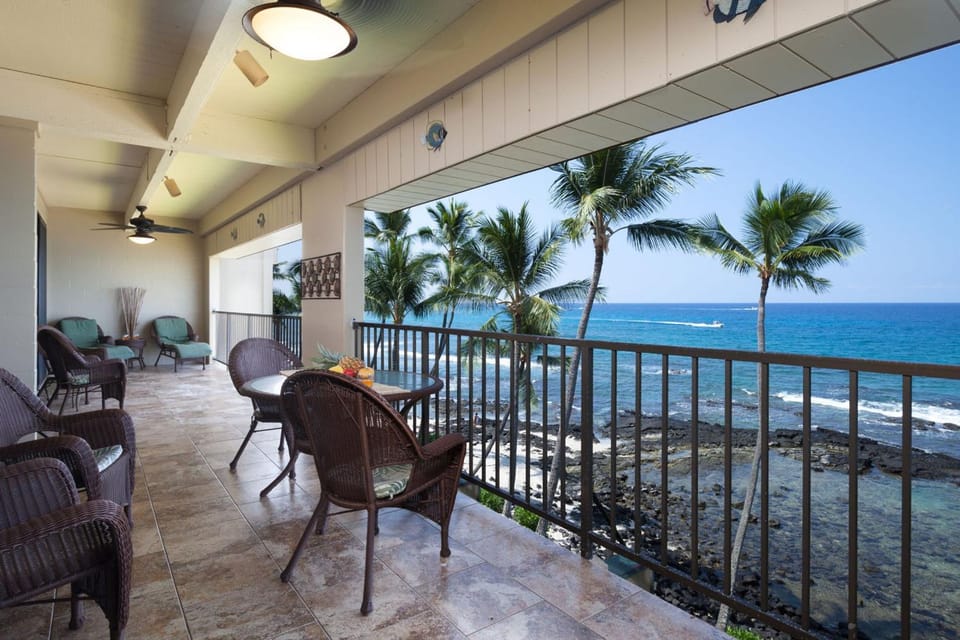 Kona Bali Kai #419 by Casago Kona House in Holualoa