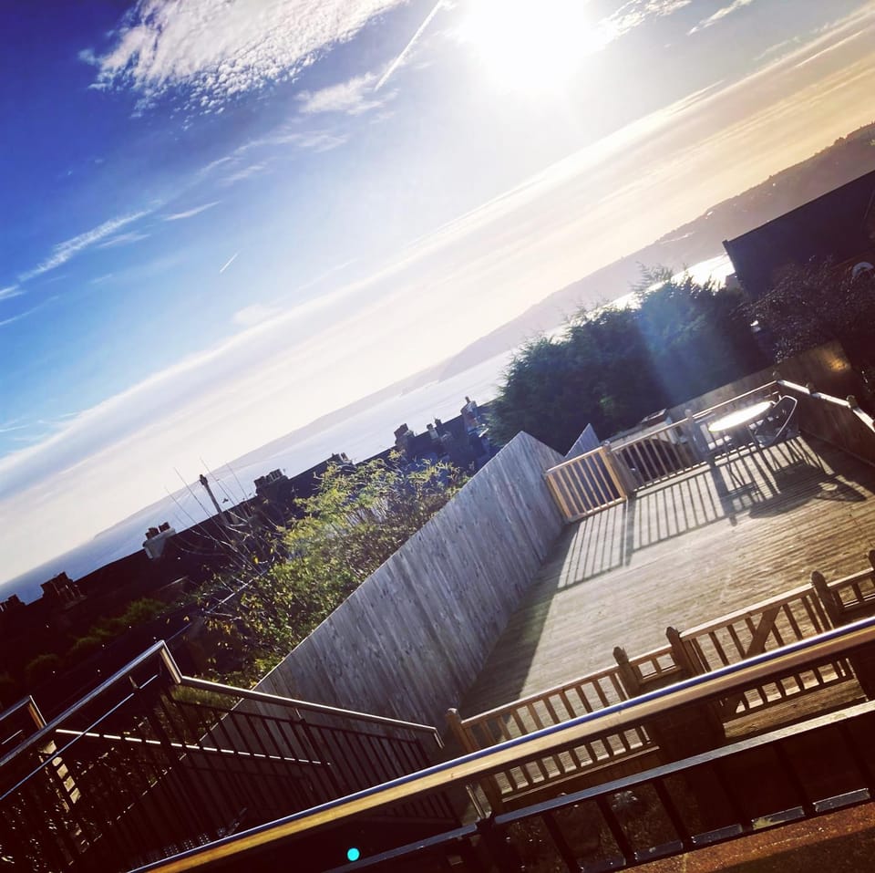 Seabourne Penthouse Stunning Seaviews with optional hot tub hire at Homesweetholidayhomes Apartment in Scarborough