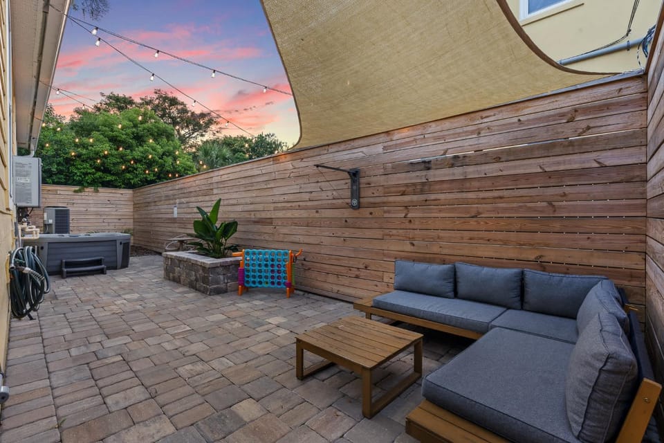Citrus Hideaway - Steps to City Center House in Saint Augustine
