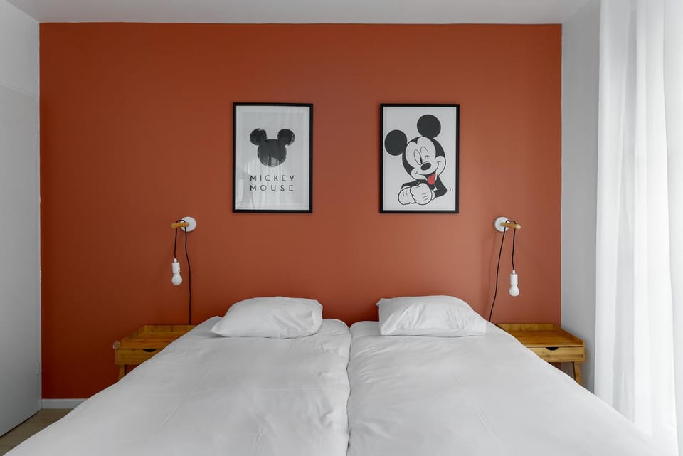 Bed, Bedroom