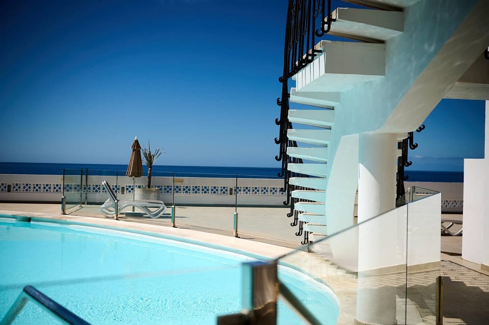 Pool view, Swimming pool