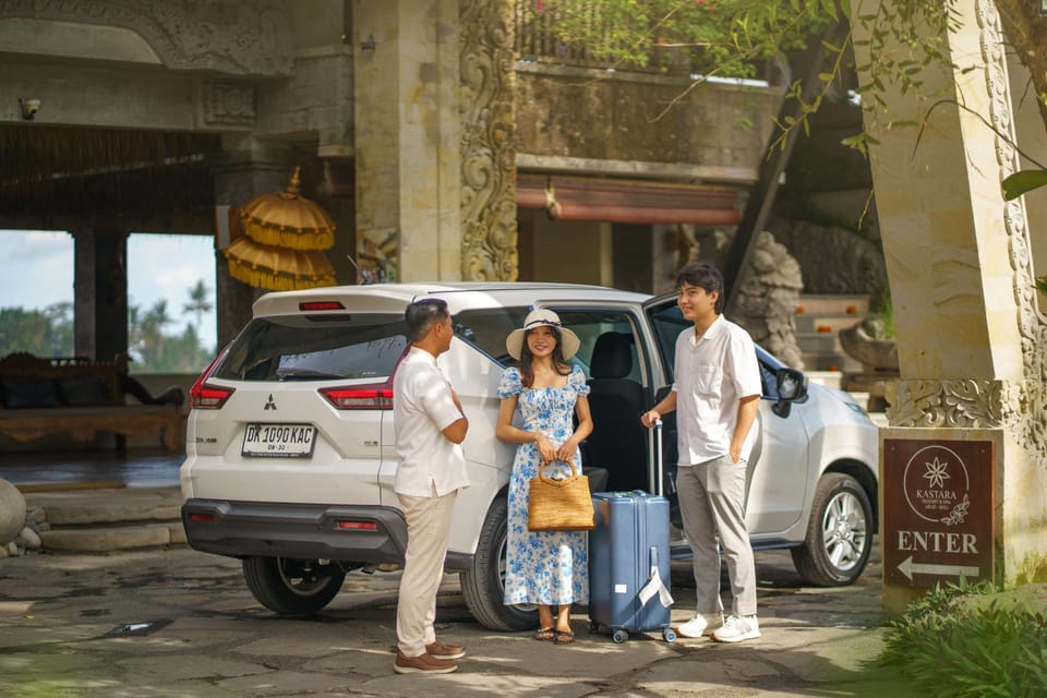 Lobby or reception, shuttle