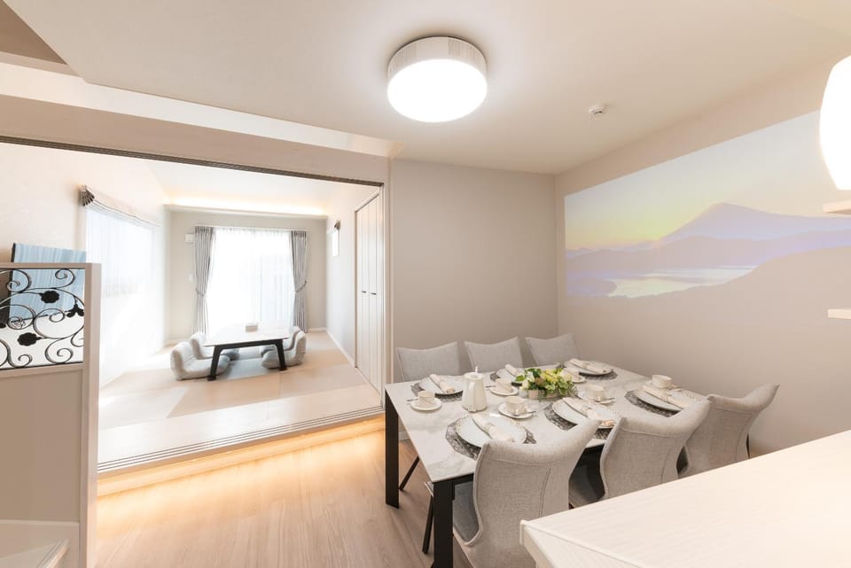 Living room, Dining area