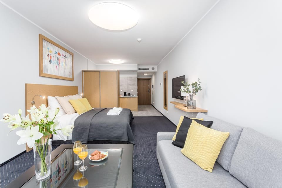 Bed, Living room, Seating area