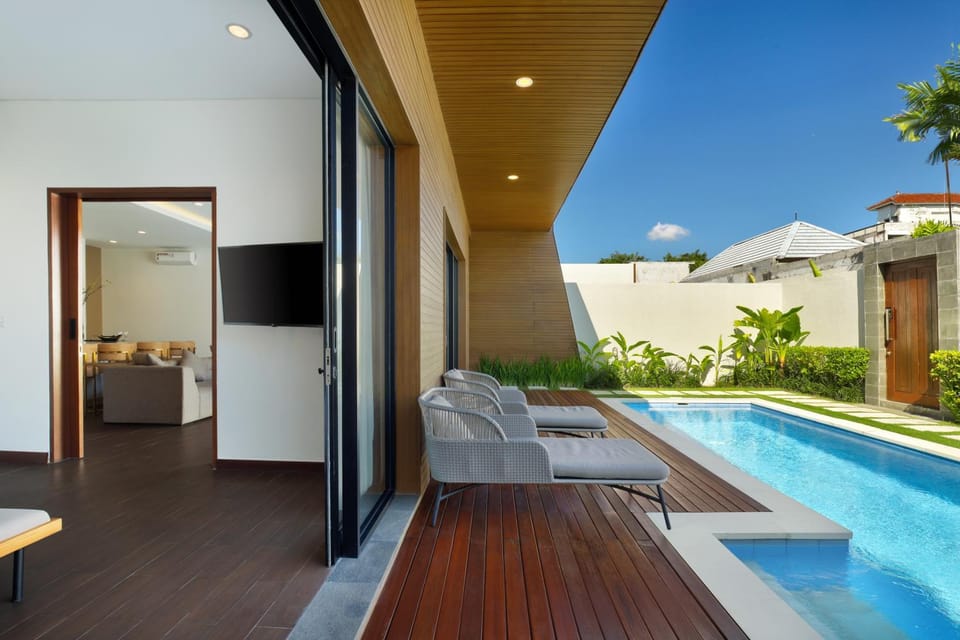 Natural landscape, Pool view, Swimming pool