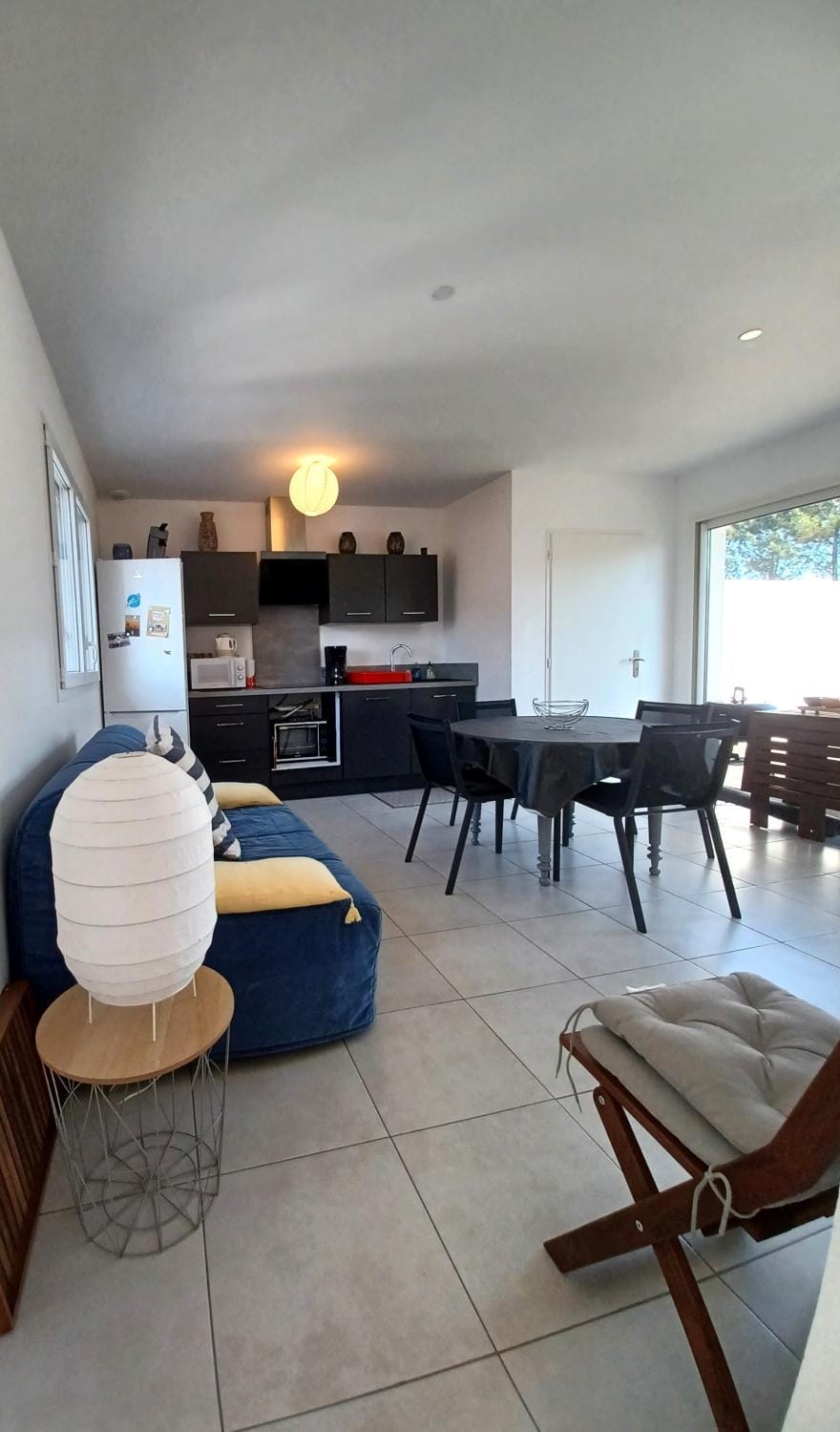 Kitchen or kitchenette, Living room, Dining area, stove