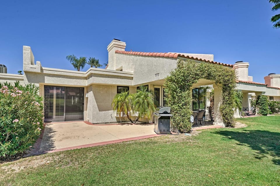 Townhome on La Quinta Resort Mountain Golf Course! House in Indian Wells