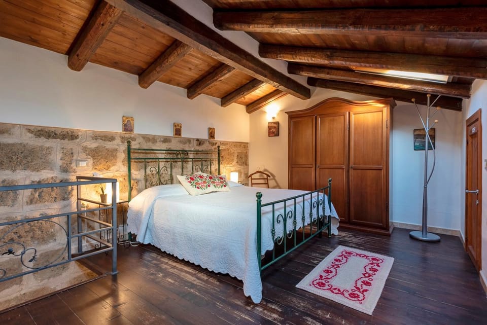 Property building, Living room, Bedroom