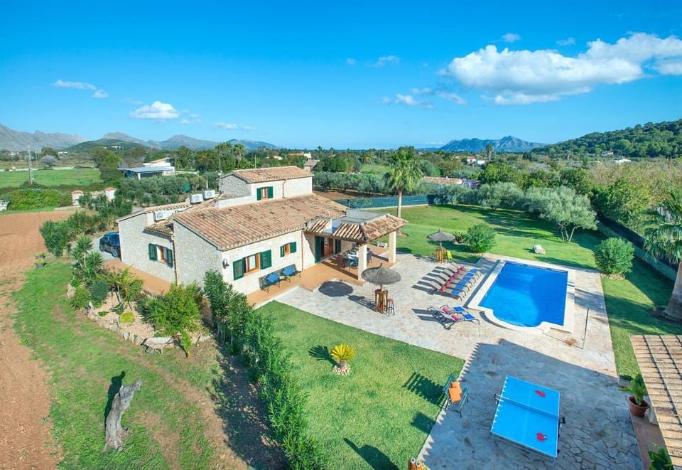 Bird's eye view, Swimming pool
