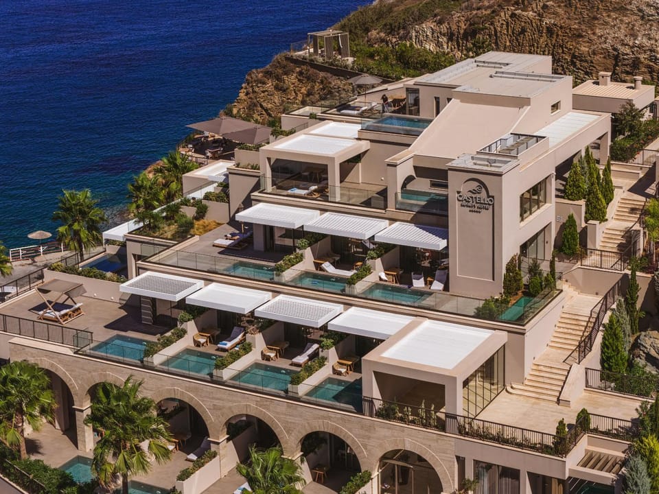 Property building, Natural landscape, Bird's eye view, Sea view