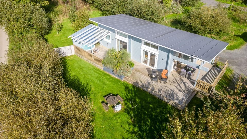Property building, Garden view