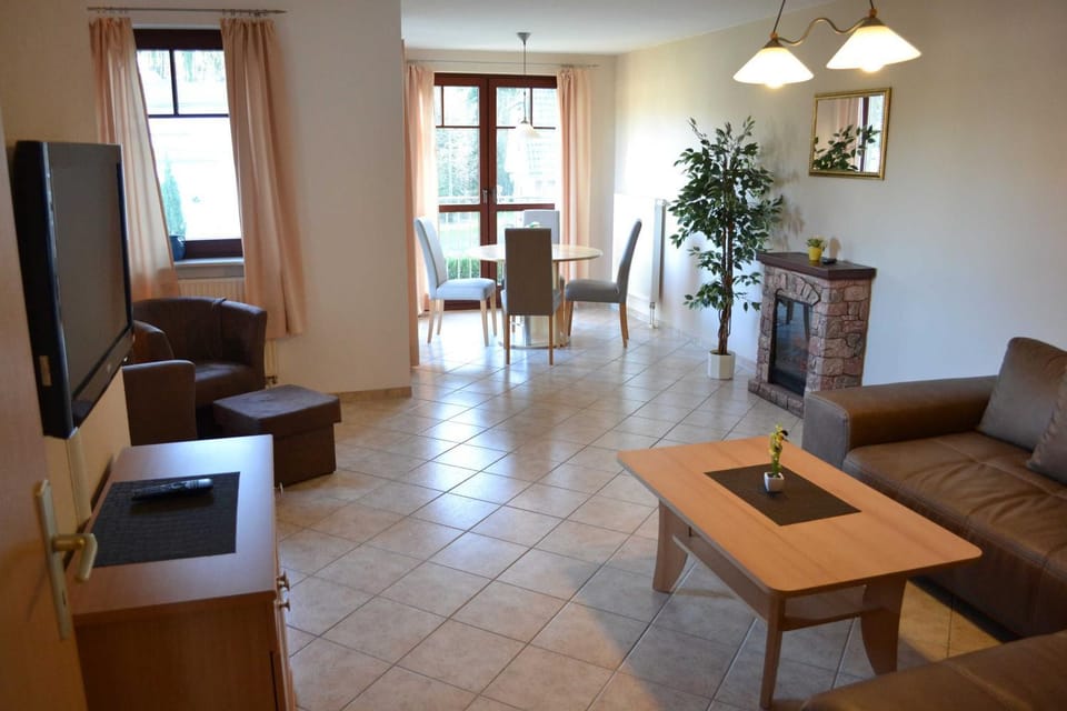 Zinnowitz - 3 separate Wohungen Frankstr 6 mit WLAN, ruhig, 1xEG mit Terrasse und 2xOG Apartment in Zinnowitz
