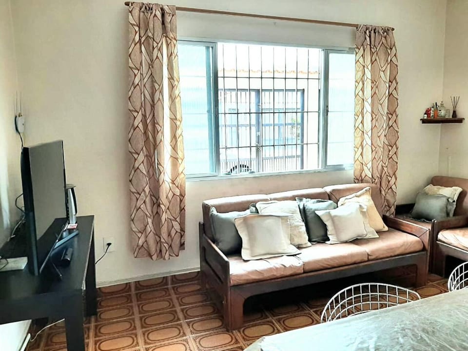 Communal lounge/ TV room, TV and multimedia, Living room
