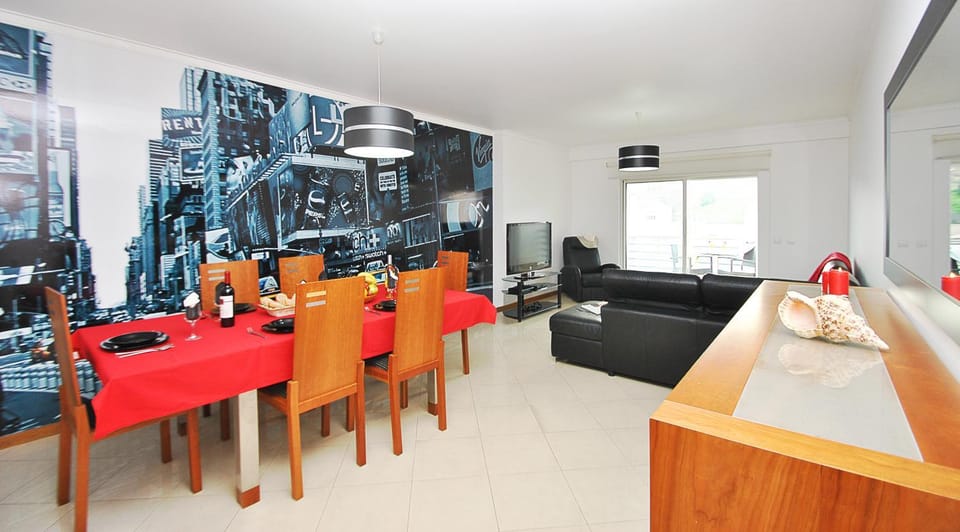 TV and multimedia, Living room, Dining area