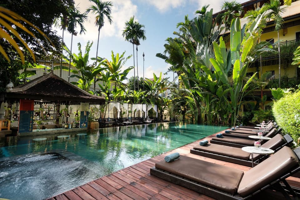 Patio, Day, Natural landscape, Garden, Lounge or bar, Seating area, Garden view, Pool view, Area and facilities, Area and facilities, Swimming pool, Swimming pool, sunbed