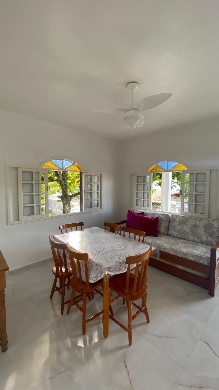 Residencial Sombreiro - a 50 m da praia Apartment in Florianopolis
