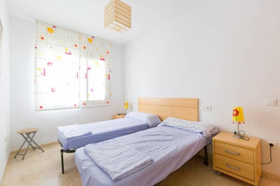 LA RÁPITA - Apartamento de dos dormitorios con piscina comunitaria Apartment in Montsià