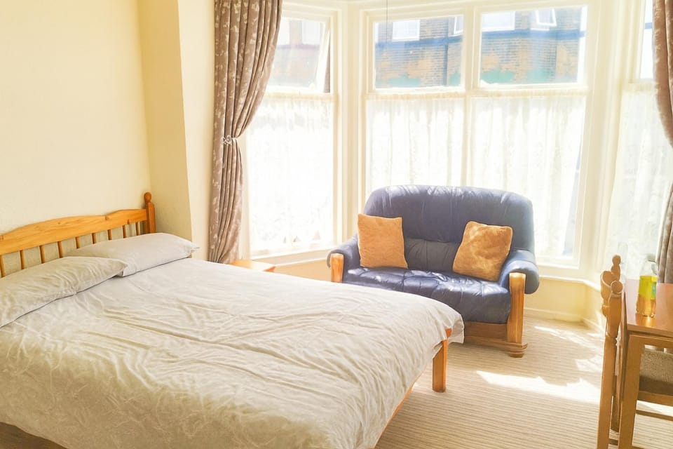 Apartment - Sleeps 2 - Near Beach & Britannia Pier Apartment in Great Yarmouth