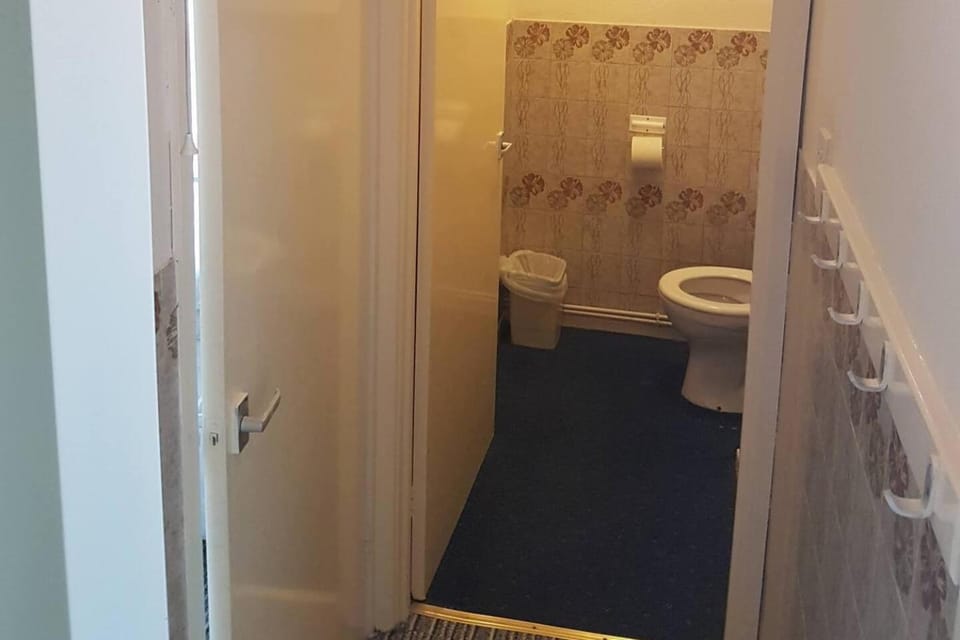 Apsley 1 Flat Sleeps 4 with Near Beach Apartment in Great Yarmouth