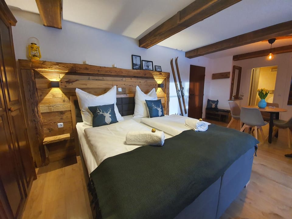 "Alpenapartments für Skifahrer-Pistennähe,Panomareblick & Skiraum" Kozma Apartment in Carinthia, Austria