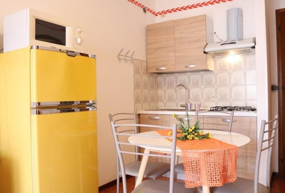 Living room, kitchen