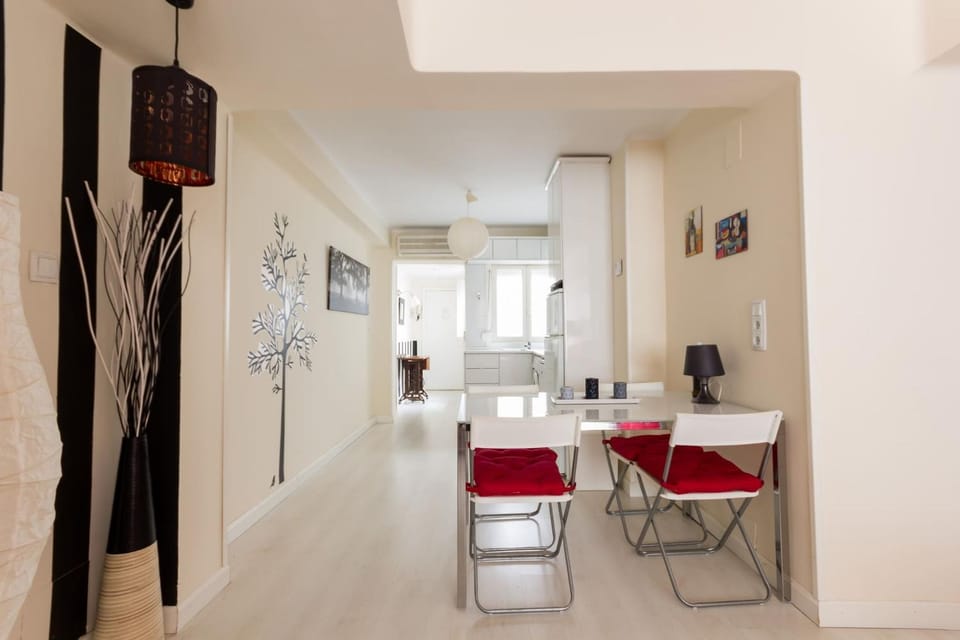 Communal lounge/ TV room, Dining area