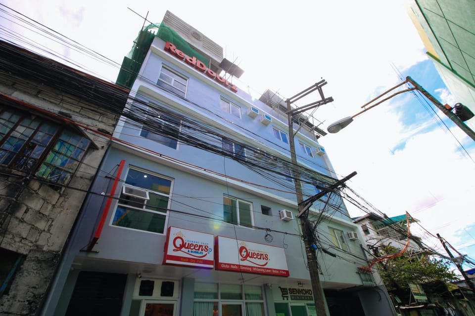 Property building, Facade/entrance, Property logo or sign