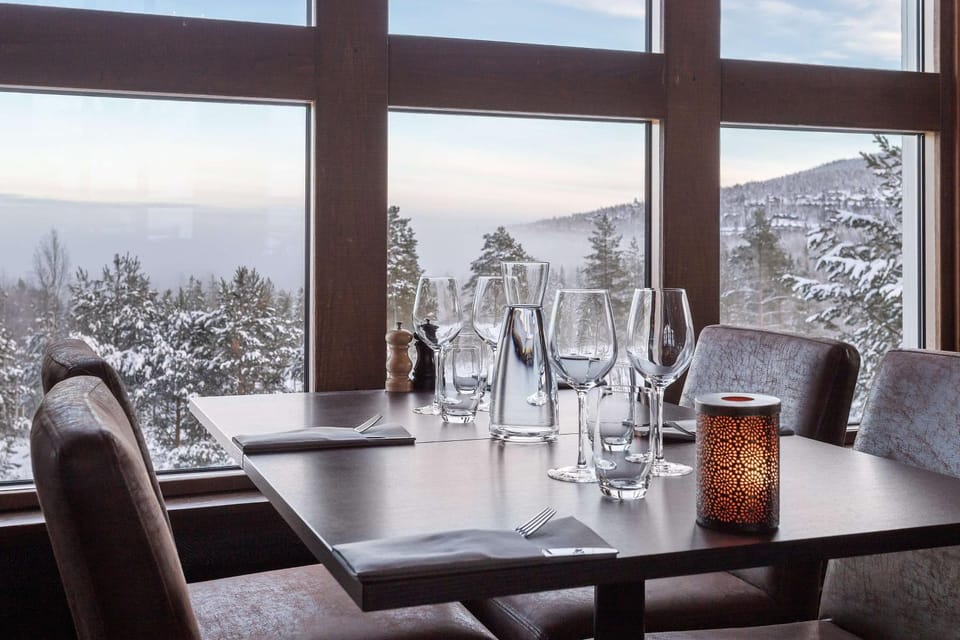 Restaurant/places to eat, Winter, Dining area, Mountain view