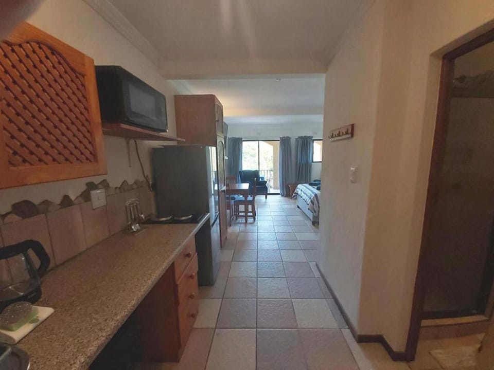 Bathroom, Kitchen or kitchenette, Bedroom