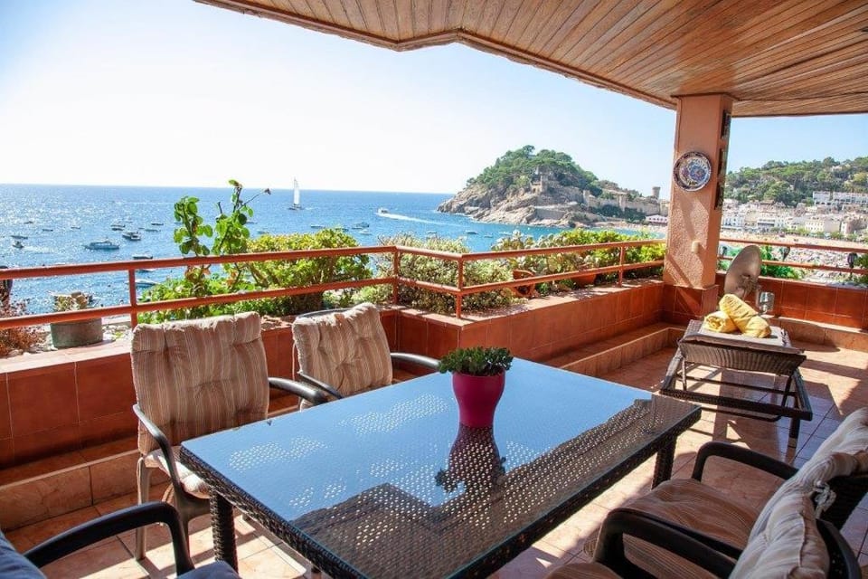 Kerstin Bruns - Apartamento la Illa with sea view Apartment in Tossa de Mar