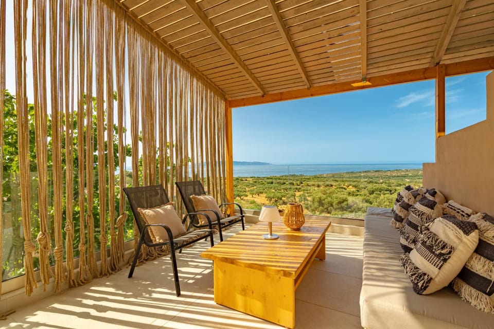 Natural landscape, Balcony/Terrace, Sea view