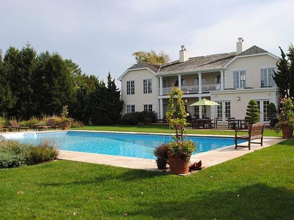 Patio, Day, Garden, Balcony/Terrace, Garden view, Lake view, Pool view, Swimming pool, hair dresser, sunbed