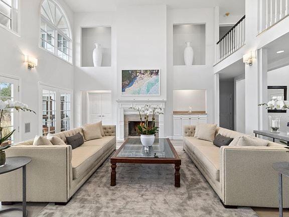 Natural landscape, View (from property/room), Living room, Seating area, Lake view, Pool view, flat iron