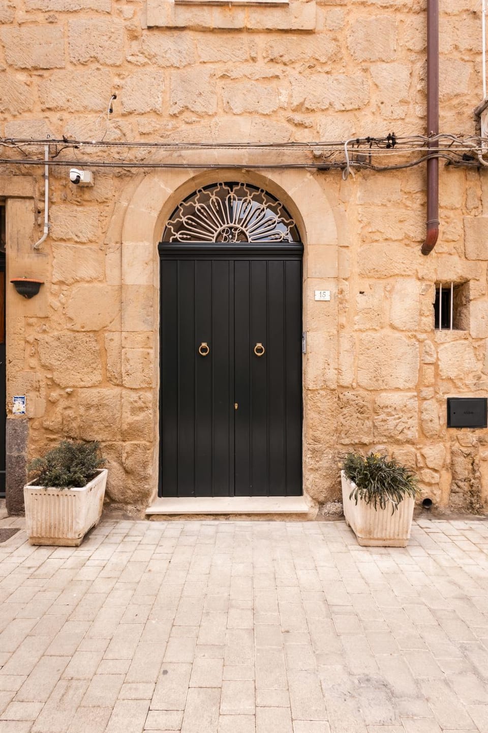Facade/entrance
