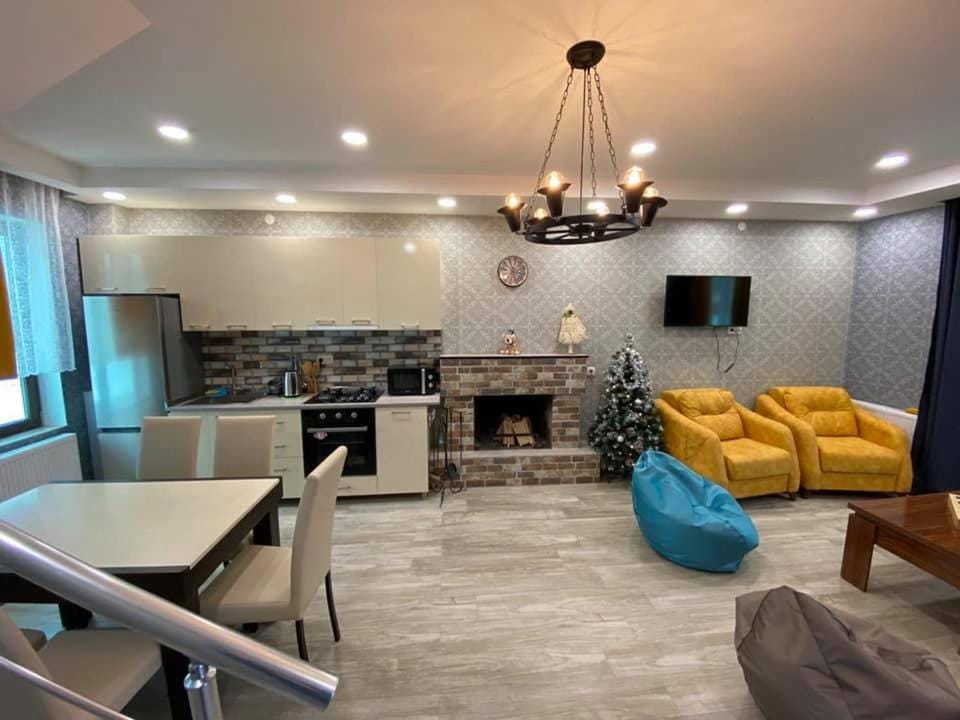 Kitchen or kitchenette, Living room, Seating area