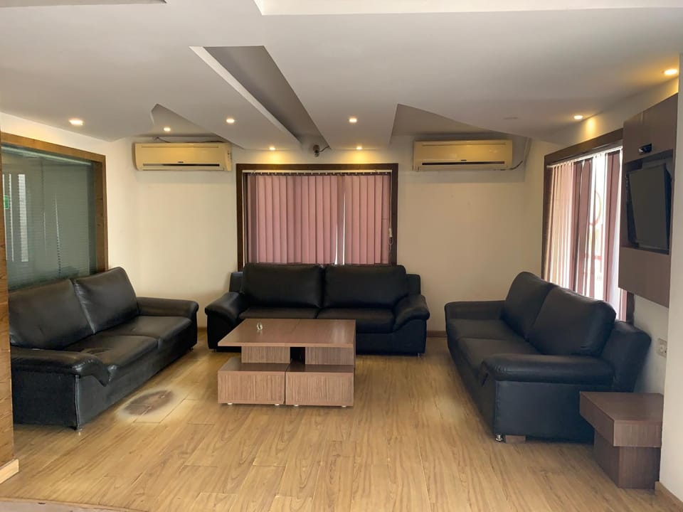 Lobby or reception, Seating area
