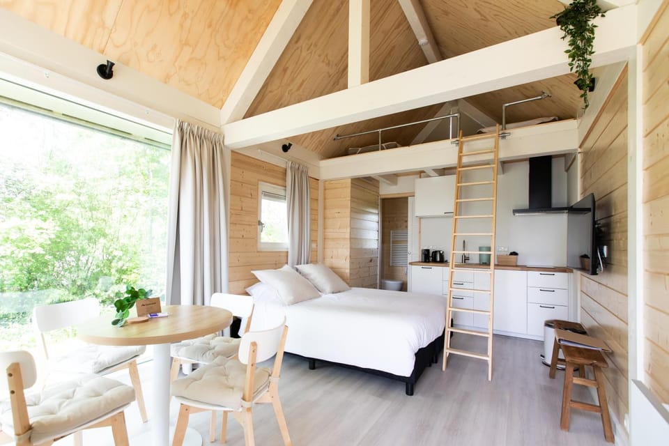 Tiny house met hottub Apartment in Friesland, Netherlands