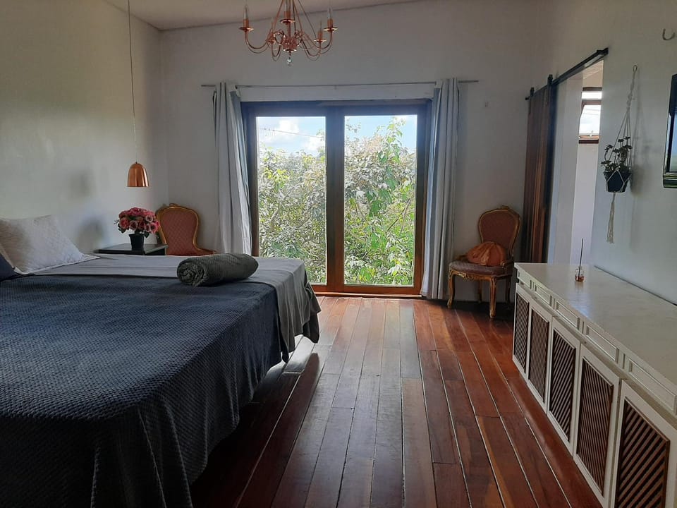 Casa em Alto Paraíso com vista para as montanhas no Eldorado ao lado do centro House in State of Goiás