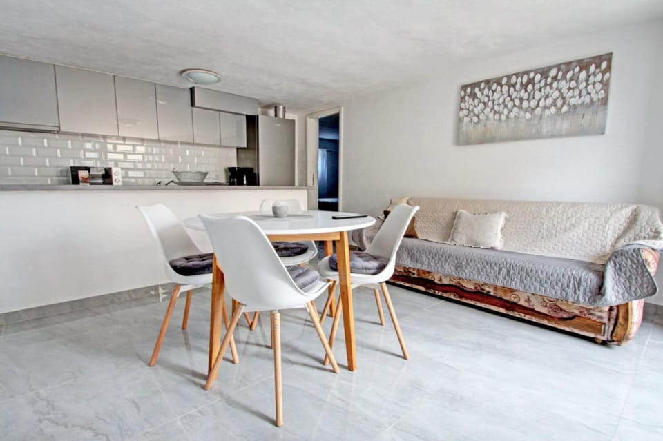 Apartments Kondrić Apartment in Zadar County