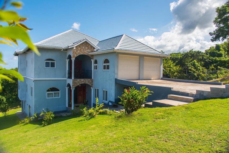 Property building, Garden