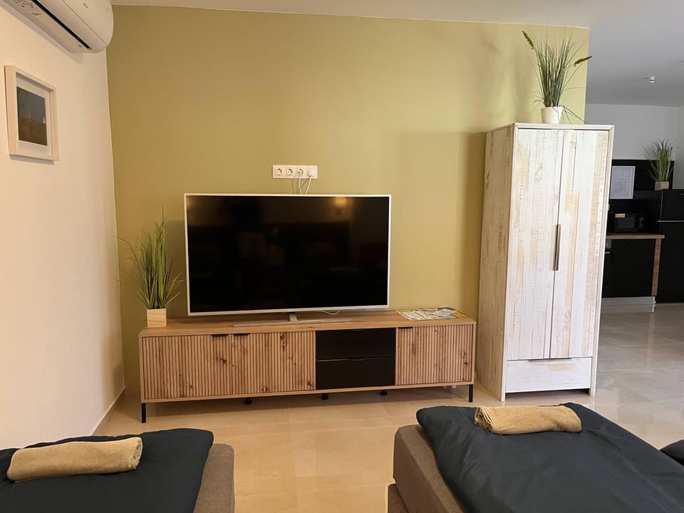 Kossuth Apartmanház Apartment in Hungary