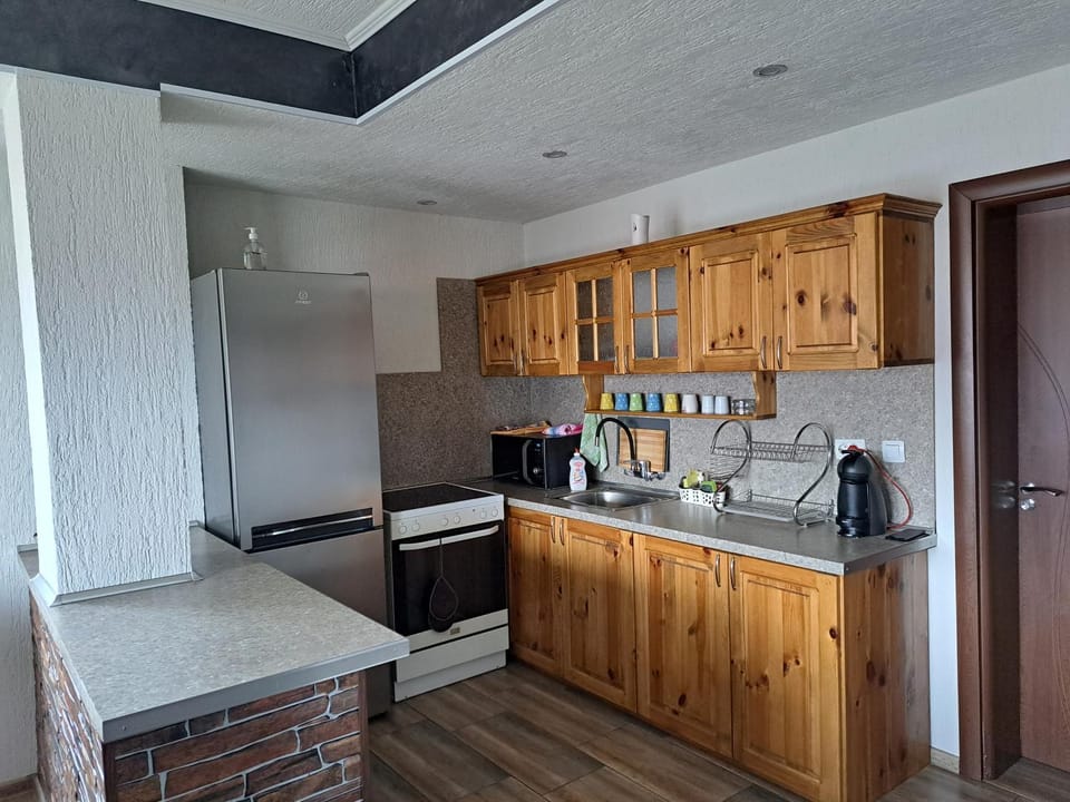 Coffee/tea facilities, Kitchen or kitchenette, minibar, oven, pet friendly, stove