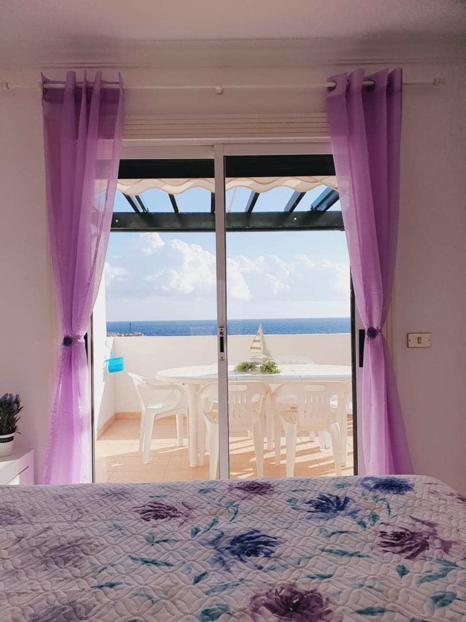 Azul Window Apartment Apartment in Abona