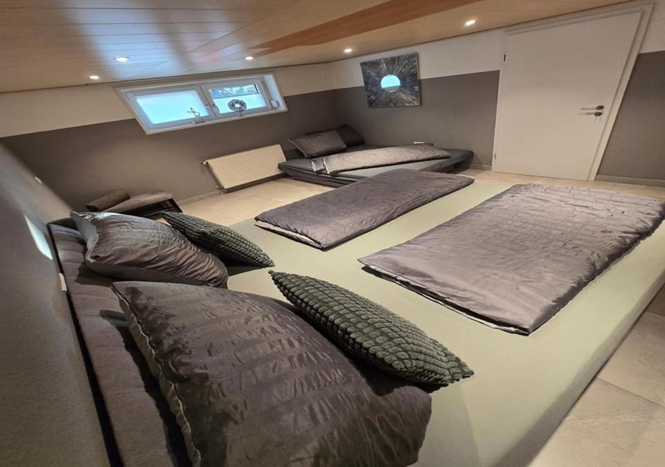 Gästehaus Alwin Diebold - 5 Gehminuten zum Europapark Bed and Breakfast in Rust