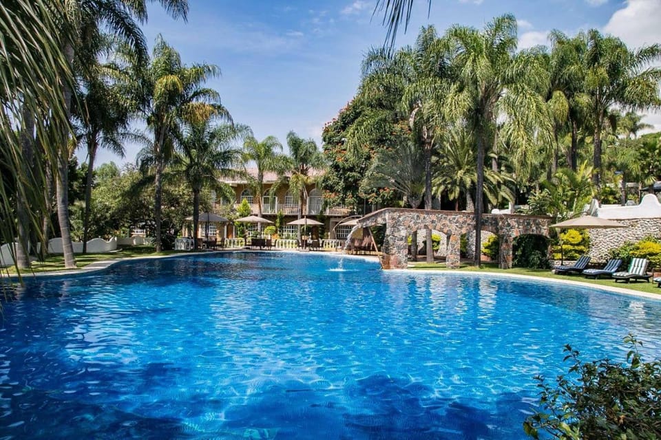 Swimming pool