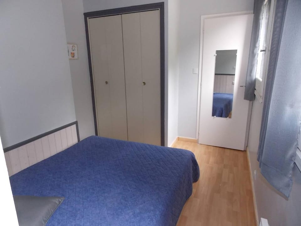 Luchon T2 Centre Ville avec Balcon Sud et Parking - Animaux Admis - FR-1-313-194 Apartment in Catalonia