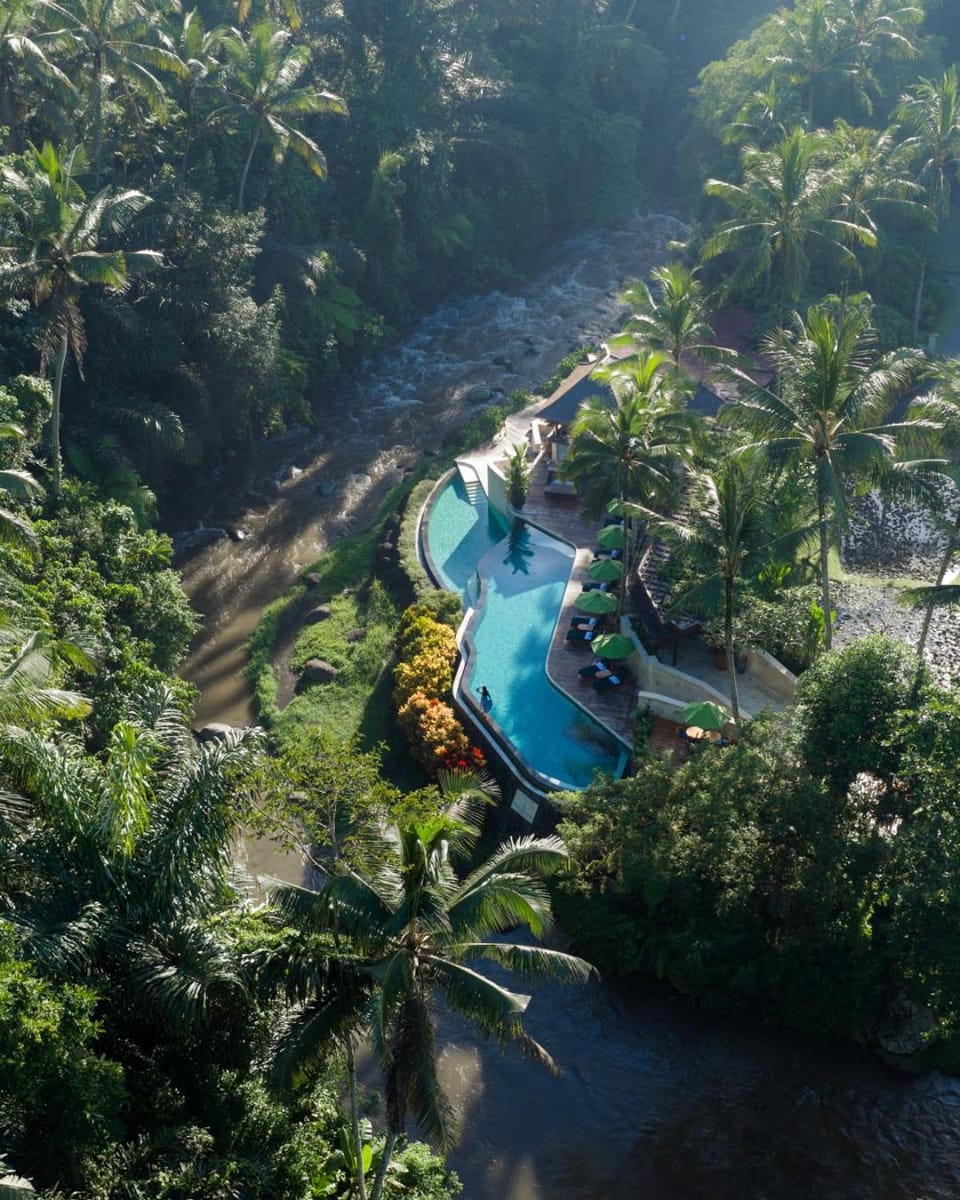 Property building, Restaurant/places to eat, Natural landscape, River view, Swimming pool