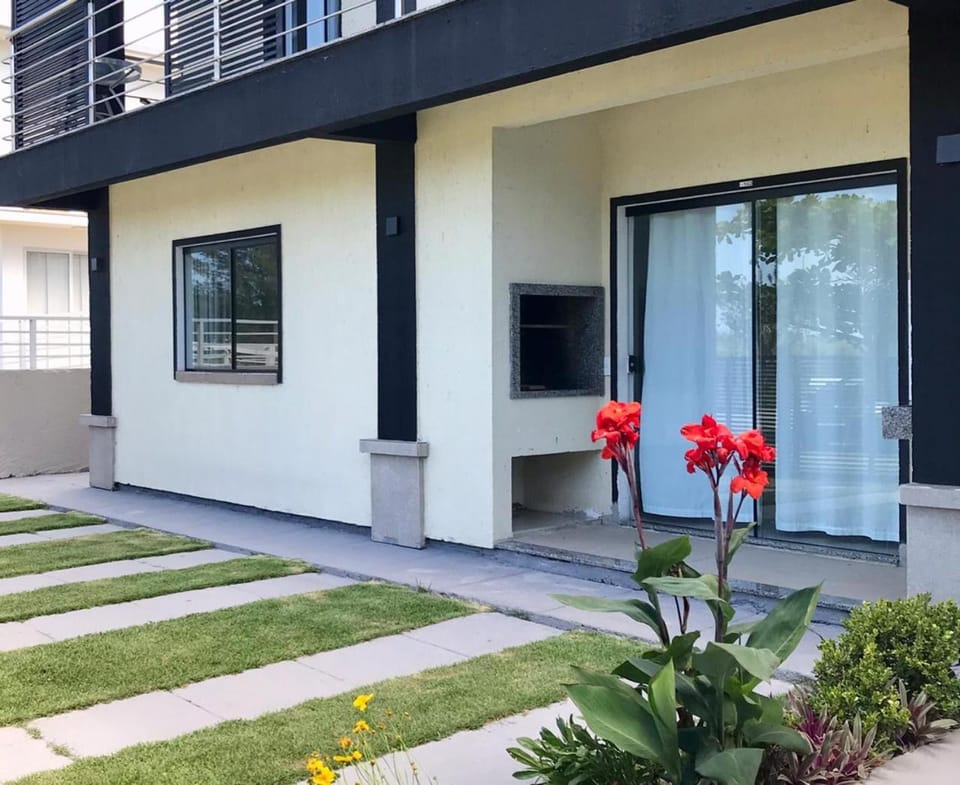 Apart-Hotel "Encantos do Mar" - Beira Mar Apartment hotel in Florianopolis
