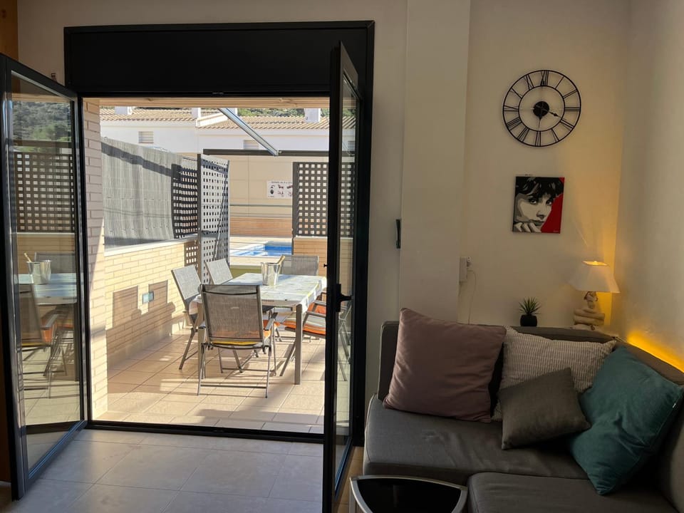 Balcony/Terrace, Balcony/Terrace, Living room